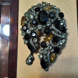 Vintage Crystal and Black Brooch
